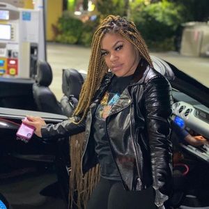 Meet your Posher, Raven